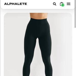 ALPHALETE SURFACE POCKET LEGGING